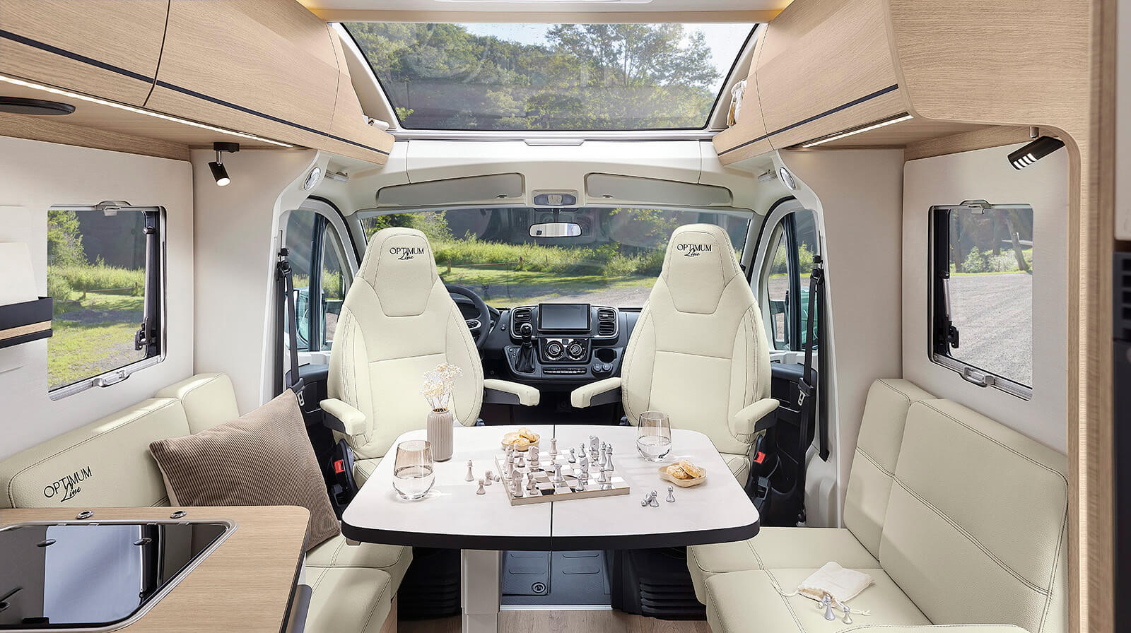 FOTOS VOM INNENRAUM RAPIDO Reisemobil C66